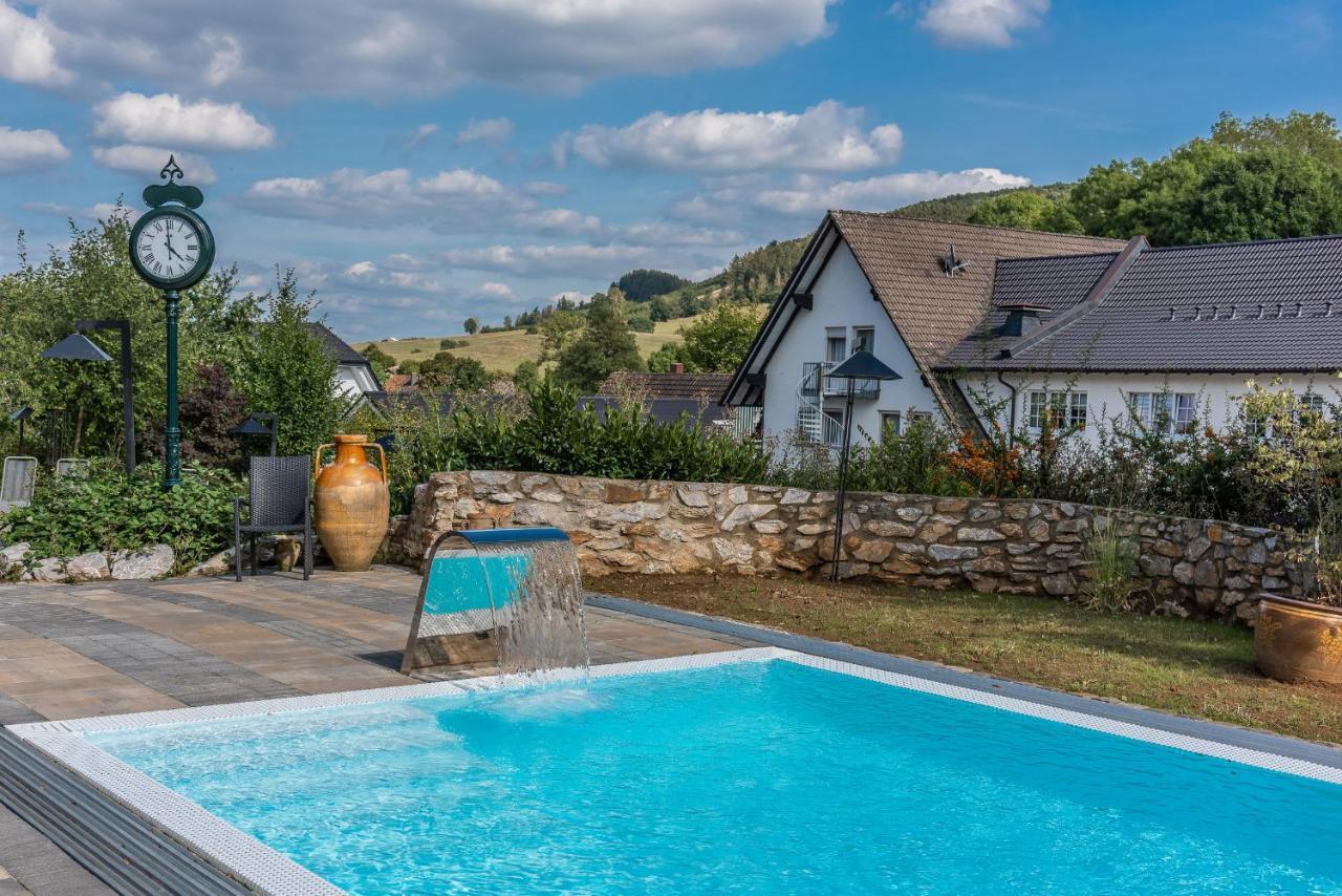 Struck Landhotel & Spa Attendorn Εξωτερικό φωτογραφία